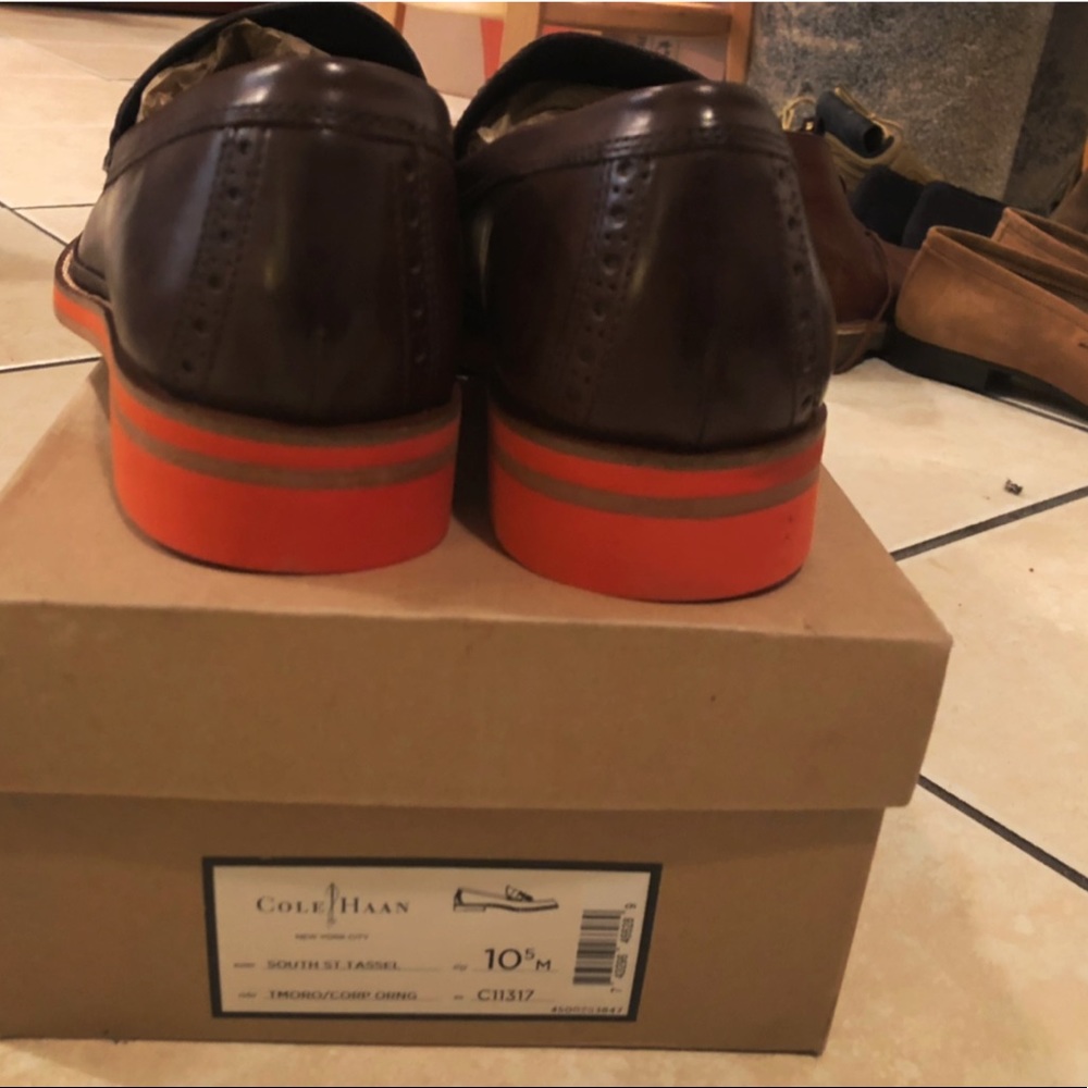 BRAND NEW - Brown/Orange leather loafers